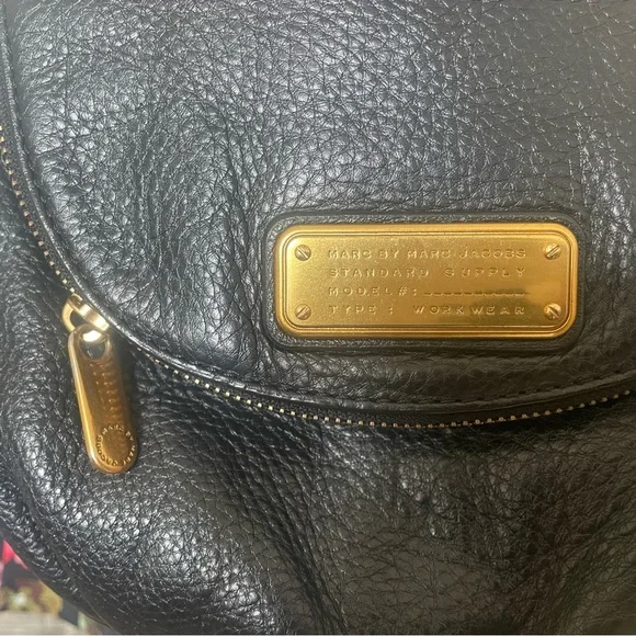 MARC BY MARC JACOBS Mini Q Natasha BLACK Leather Crossbody Bag - Picture 2 of 15